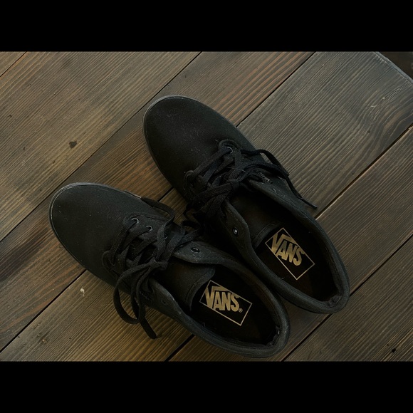 Vans Shoes - NWOT Vans